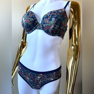 Gilligan & O’Malley bra set 36B dark blue floral bra and panties S excellent
